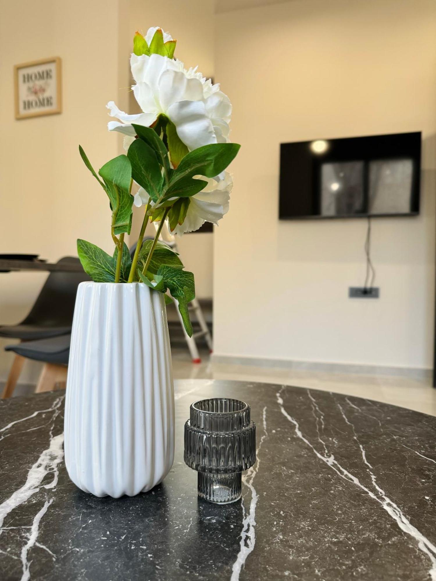 Spacious Apartment Near Monastiraki By Kozy Koala Athena Bagian luar foto