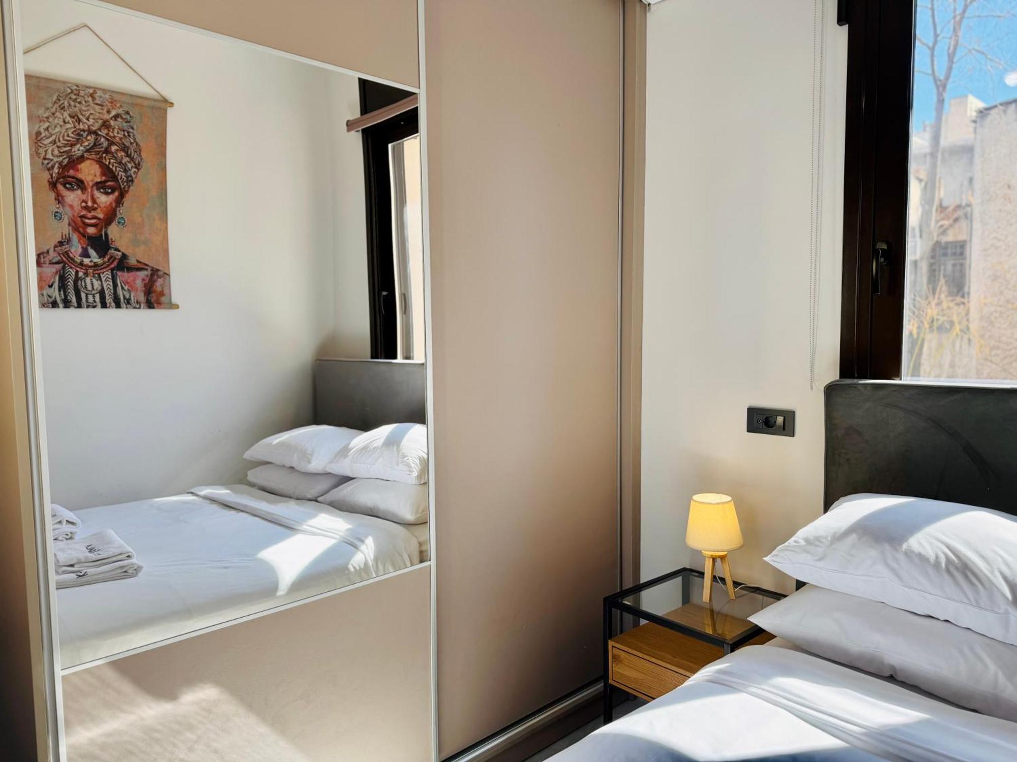 Spacious Apartment Near Monastiraki By Kozy Koala Athena Bagian luar foto